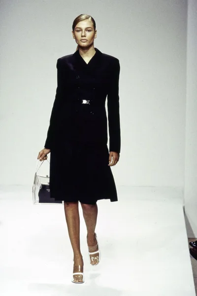 Look 2